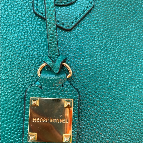 Sssssss - Picture 4 of 8